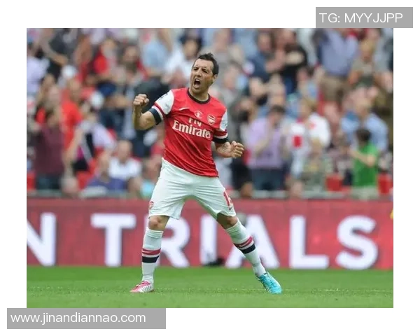 足球明星重返母队续写辉煌传奇引发球迷热烈期待与关注